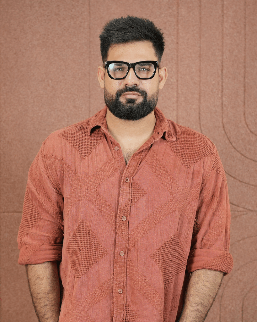 Portrait of Ankit Sabarwal, host of The Xtrim Podcast, known for engaging Hindi-English conversations with founders, doctors, creators, and entrepreneurs across India.